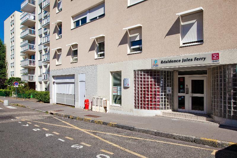 Sejours & Affaires Saint Etienne Jules Ferry Aparthotel Exterior foto
